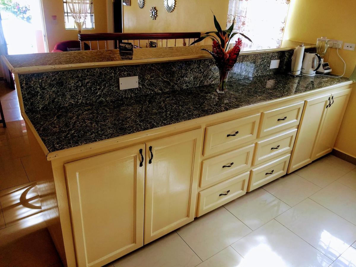 Bencastle Villa โกรส อิส์ลีต ภายนอก รูปภาพ